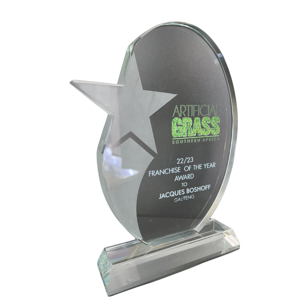 Oval Star Glass Award - Woolf's Trophies And Engravers